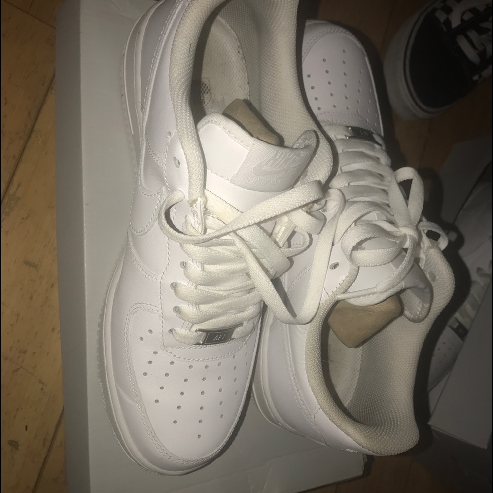 Size 8 (men) Air Force 1’s lows (preowned)